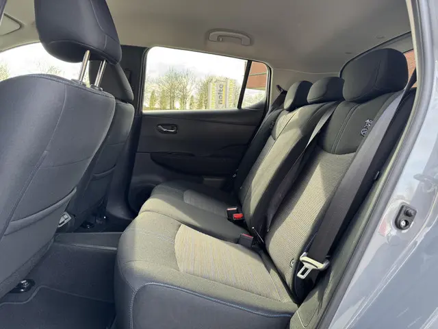 Nissan Leaf N-Connecta 40 kWh 2022 Elektrisch 12