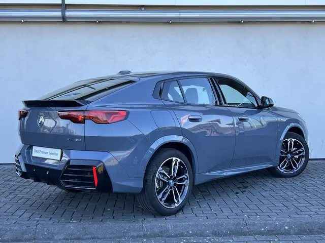BMW iX2 xDrive30 67 kWh 2024 Elektrisch 33