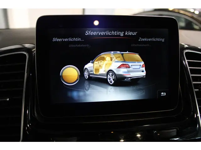 Mercedes-Benz GLE 500 e 4MATIC 2016 Hybride Benzine 26