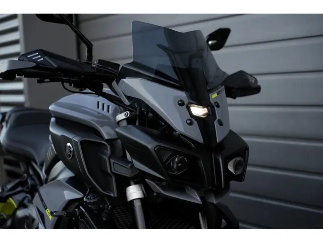 Yamaha MT 10 ABS 2016 Benzine 20