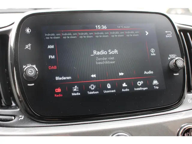 Fiat 500C 1.0 Hybrid Dolcevita 2022 Benzine 21