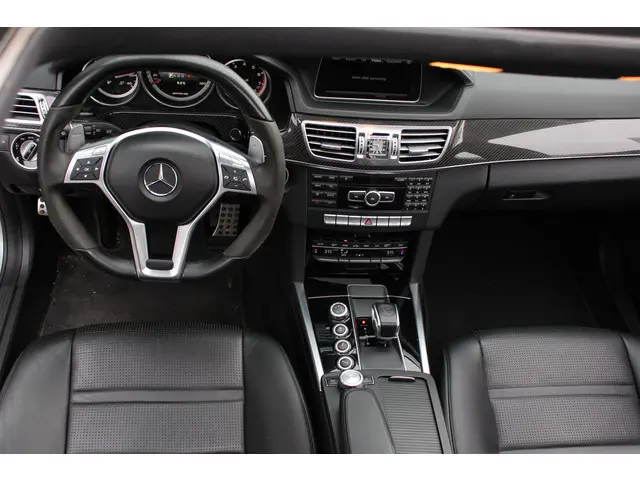 Mercedes-Benz E-Klasse Estate AMG 63 4MATIC 2014 Benzine 11