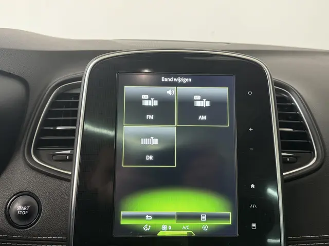 Renault Scénic 1.3 TCe Bose 2018 Benzine 36