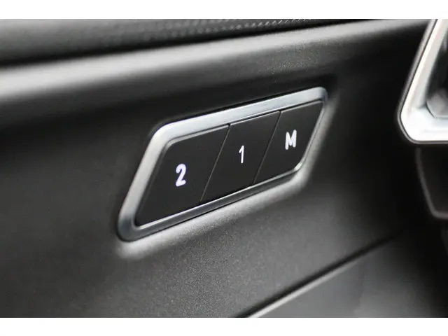 Lynk & Co 01 1.5 2021 Hybride Benzine 32