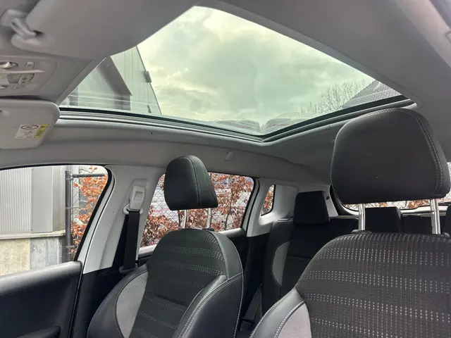 Peugeot 2008 1.2 PureTech Pano - Cruise - Navi 2014 Benzine 15