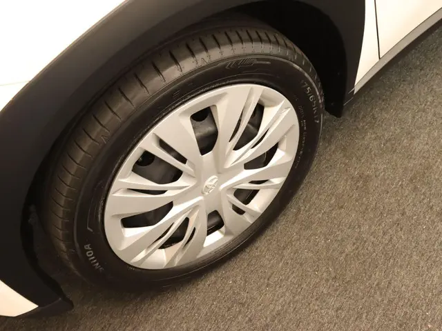 Toyota Aygo X 1.0 VVT-i MT Play 2023 Benzine 33