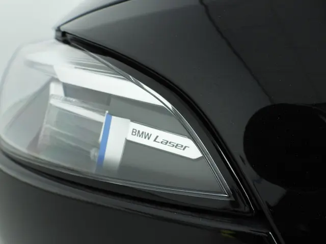 BMW 8 Serie Gran Coupé 840i 2024 Benzine 37