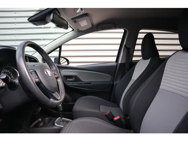 Toyota Yaris 1.5 Hybrid Dynamic 2019 Hybride Benzine 22
