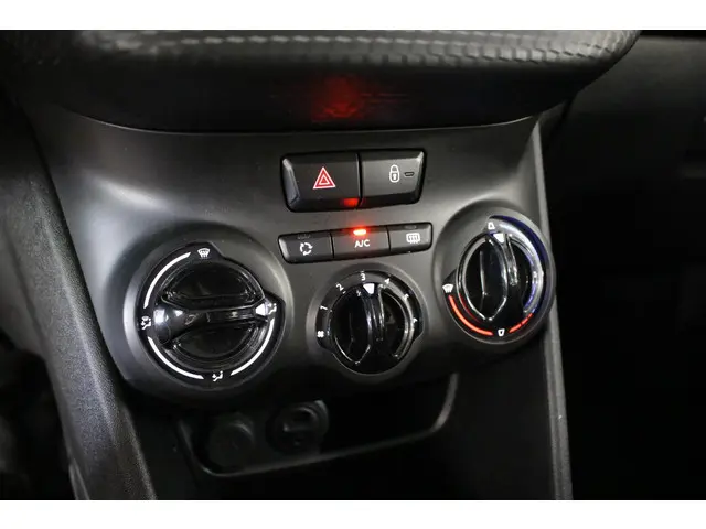 Peugeot 2008 1.2 PureTech Blue Lion 2016 Benzine 21