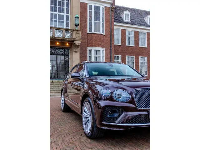Bentley Bentayga 3.0 V6 Hybrid 2022 Hybride Benzine 101