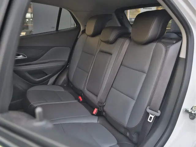 Opel Mokka 1.4 T Cosmo Innovation 2015 Benzine 27