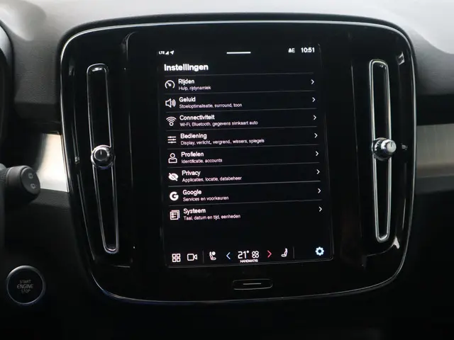 Volvo XC40 2.0 B4 Plus Dark 2025 Benzine 30