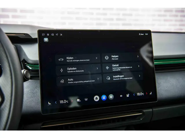 Lynk & Co 08 1.5 More 2025 Hybride Benzine 23