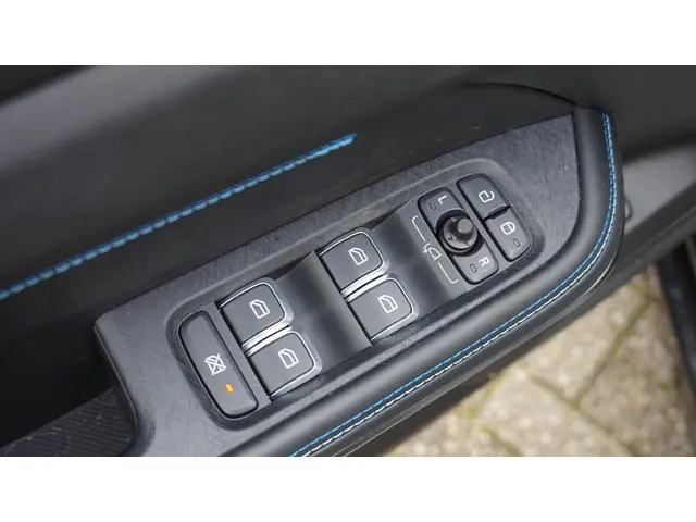 Lynk & Co 01 1.5 PHEV 2023 Hybride Benzine 20