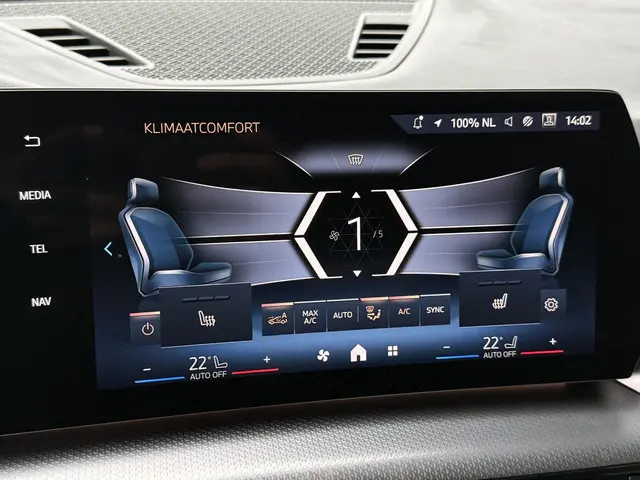 BMW X1 sDrive18i M SPORT 2025 Benzine 19