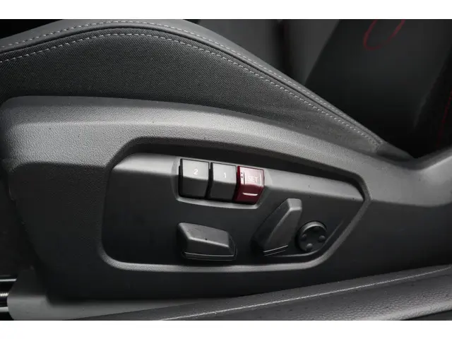 MINI 3-Deurs Cooper S 2024 Benzine 25