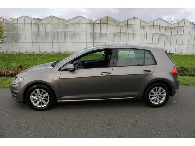 Volkswagen Golf 1.0 TSI Edition 5 Drs 2016 Benzine 4