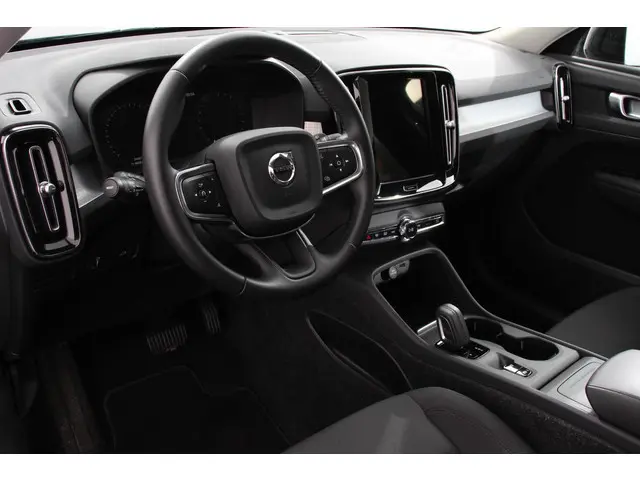 Volvo XC40 1.5 T3 163pk Automaat Momentum 2020 Benzine 9