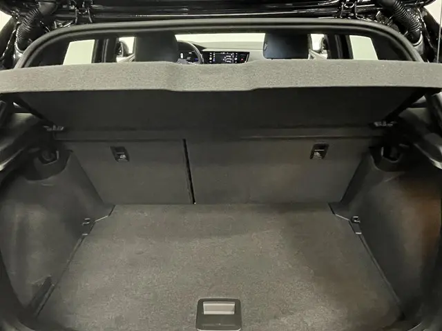 Volkswagen Polo 1.0 TSI R-Line DSG 2025 Benzine 27