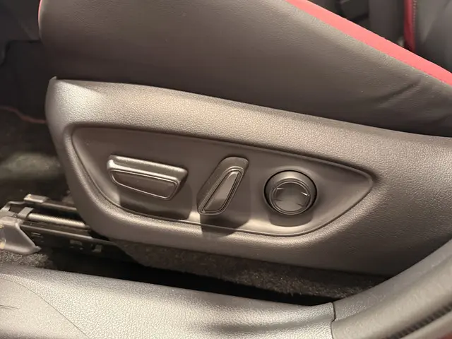 Lexus LBX 35th Edition 2026 Hybride Benzine 10