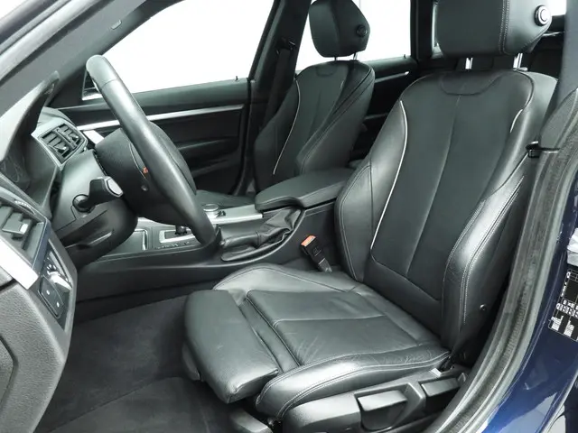 BMW 3 Serie Gran Turismo 320i 2017 Benzine 7