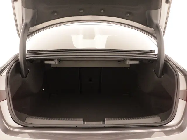 Mercedes-Benz CLA 180 AMG Line 2024 Hybride Benzine 30