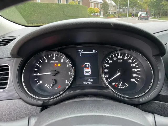 Nissan Pulsar 1.2 DIG-T N-Connecta 2017 Benzine 18