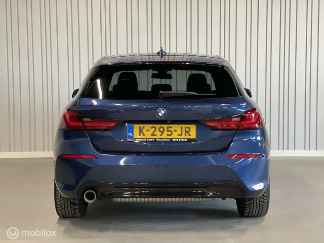 BMW 1 Serie 118i Essential Executive 2021 Benzine 6