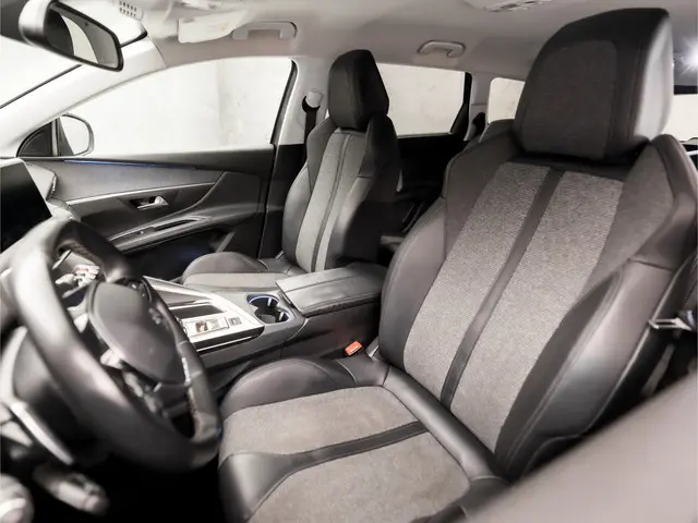 Peugeot 5008 1.2 PureTech Allure 2018 Benzine 14
