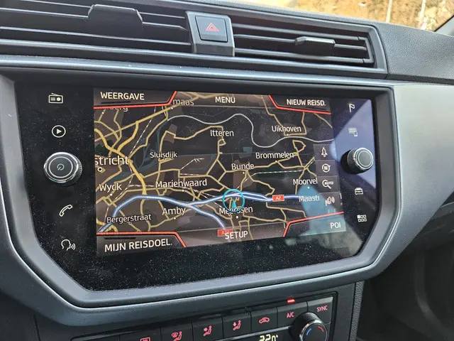 SEAT Arona 1.0 TSI Style Business Intense 2018 Benzine 31