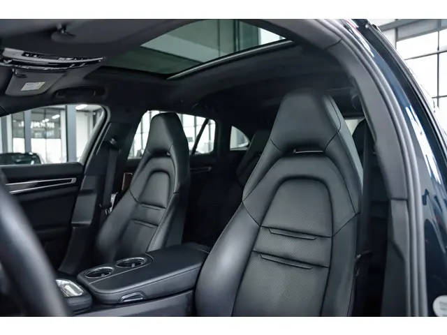 Porsche Panamera Sport Turismo 2.9 4S 2018 Benzine 18