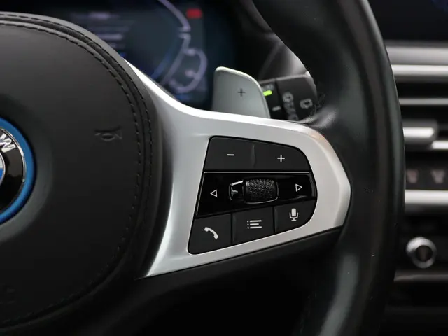 BMW X3 xDrive30e 2023 Hybride Benzine 14