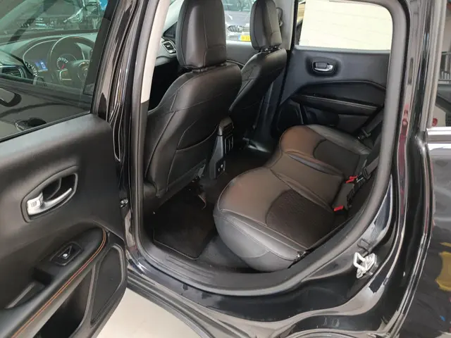 Jeep Compass 1.3T Limited 2020 Benzine 7