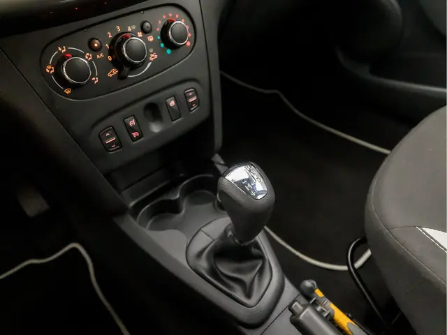 Dacia Sandero Stepway 0.9 TCe Lauréate 2016 Benzine 10