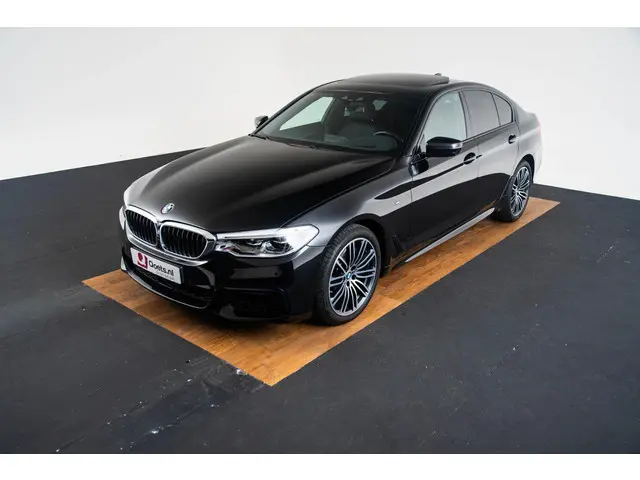 BMW 5 Serie 530d High Executive 2020 Diesel 29