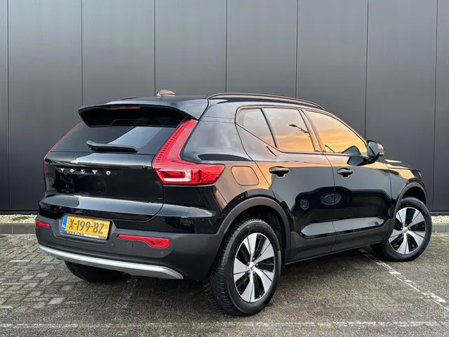 Volvo XC40 2.0 B3 Essential 2023 Benzine 6