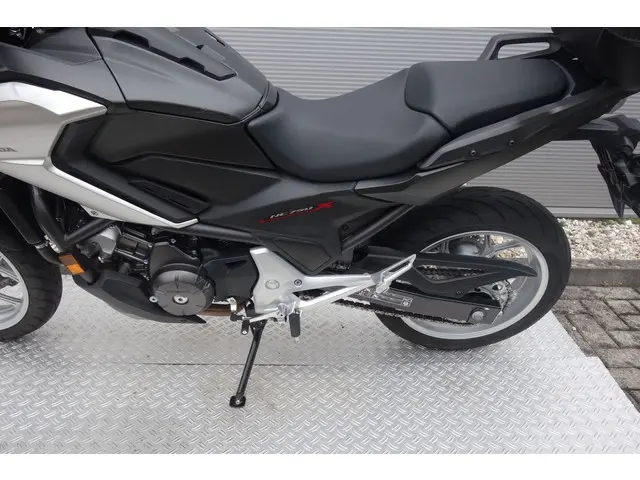 Honda NC 750 X ABS 2016 Benzine 17