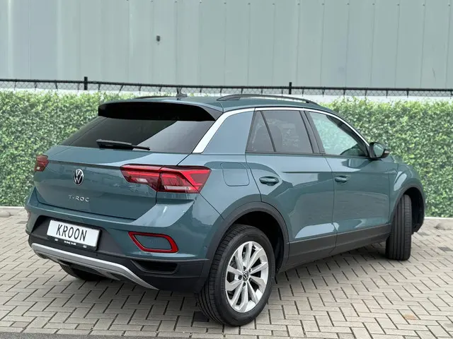 Volkswagen T-Roc 1.5 TSI Life Edition 2024 Benzine 6