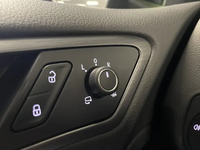 Volkswagen e-Golf E-DITION 2020 Elektrisch 26