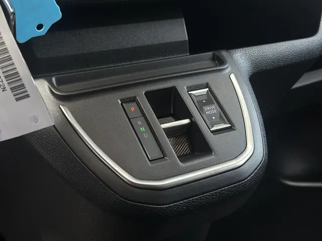 Peugeot Expert e-Expert Long 75 kWh 2025 Elektrisch 18