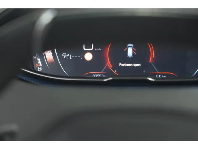 Peugeot 3008 1.6 PureTech 180 GT Line 2019 Benzine 57