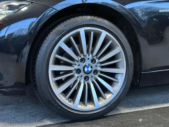 BMW 3 Serie 320i High Executive|AUTOMAAT 2017 Benzine 20