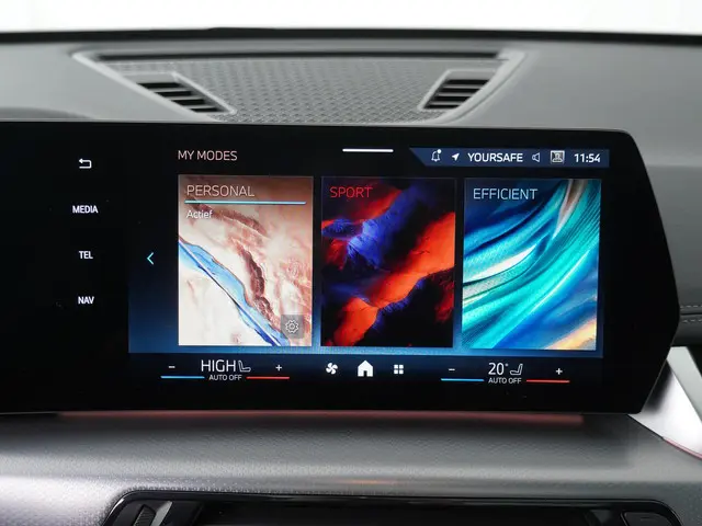 BMW X1 sDrive18i 2025 Benzine 17