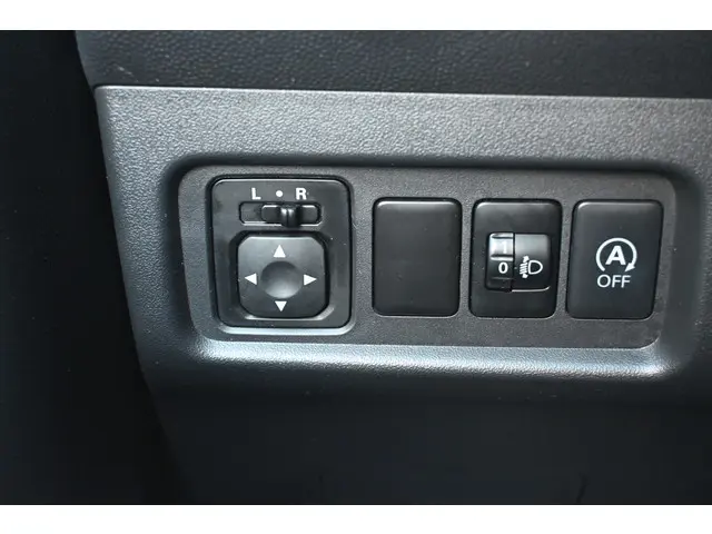 Mitsubishi Space Star 1.0 Bright 2015 Benzine 43