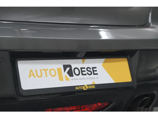 Peugeot 208 PureTech 100 EAT8 Allure 2020 Benzine 23