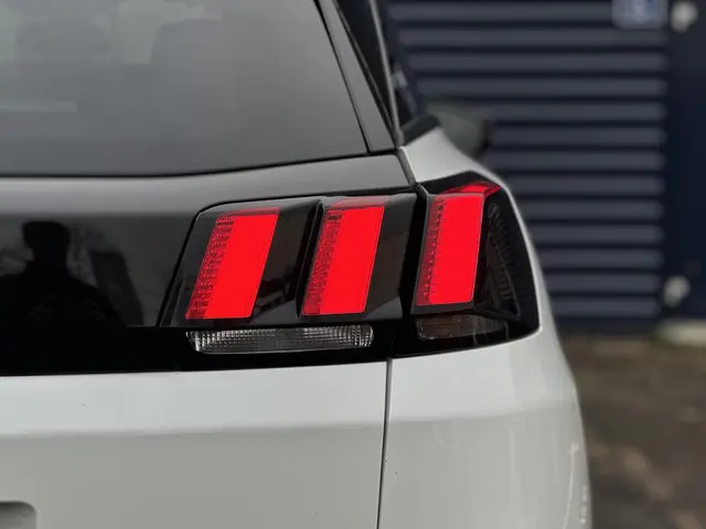 Peugeot 3008 1.2 PureTech Allure Avantage 2020 Benzine 8