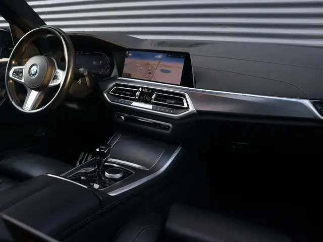 BMW X5 xDrive45e 2022 Hybride Benzine 17