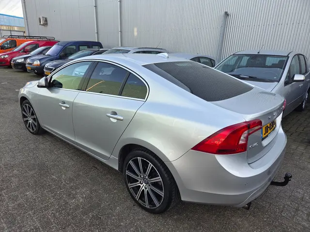 Volvo S60 3