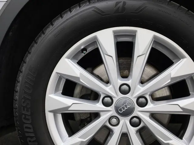Audi Q3 35 TFSI/150PK Business Ed 2020 Benzine 32