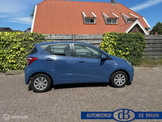 Hyundai i10 1.0i i-Motion Comfort 2015 Benzine 3